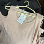 Chompa Mujer Rosa con Aberturas en Hombros Calvin Klein Talla S